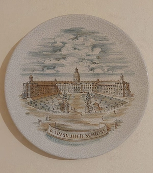 Majolika Manufaktur Karlsruhe, Wandteller Schloss Karlsruhe