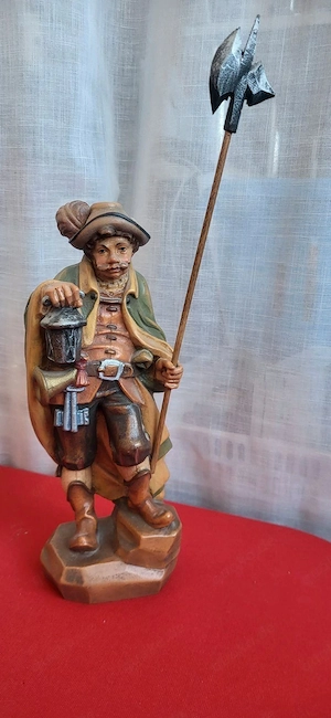 Handgeschnitzte Holzfigur Mann mit Laterne Nachtwächter