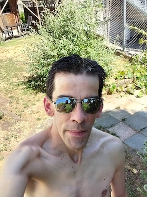 Einen wunderschönen guten Tag zusammen ich suche eine nette Frau für schöne Stunden zu 2 Bild 3