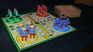 DC Playmobil Marvel Superman Mensch ärgere Dich nicht Spiel Special Edition Brettspiel Sammelfiguren
