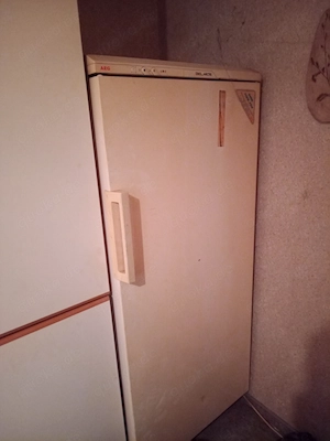 Gefrierschrank gross