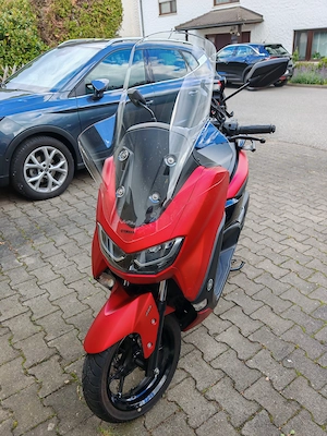 Yamaha NMAX 125, EZ 22, 6100 km, um- unfallfrei, TüV KD neu Bild 2