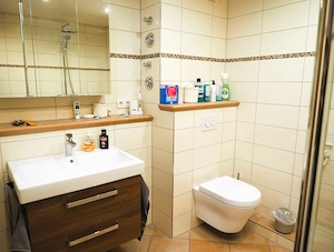 Provisionsfreie, helle 3 1 2 Zimmer-Wohnung im 2. OG mit Balkon Bild 9