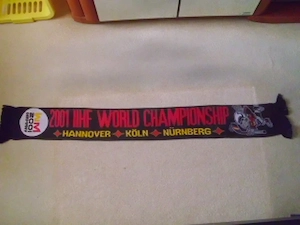 Eishockey - Fanschals Bild 10