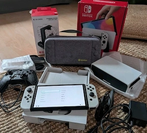 nintendo switch Oled modell mit 3 spiele 