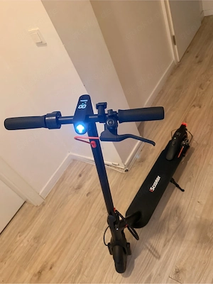 E. Scooter neu abzugeben.