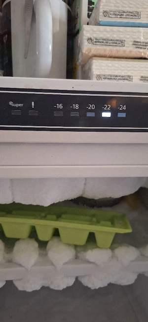 Gefriertruhe funktionstüchtig  Bild 2