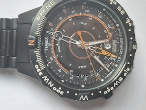Timex Adventure Series Tide Temp Compass Armbanduhr für Herren (T2N723)