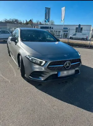 Mercedes-Benz A 180 A 180 d 7G-DCT AMG Line