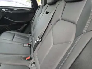 Porsche Macan Macan S PDK / PANORAMA / KAMERA / AHK / VOLL Bild 2