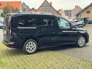 Ford Grand Tourneo Bild 4