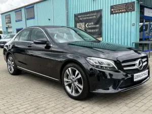 Mercedes-Benz C 300 C300de 9G AVANTGARDE/LED+NAVI+STANDH+GRA+CARPLAY