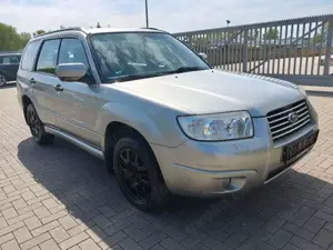 Subaru Forester 2.0 X Active 4×4 TÜV NEU
