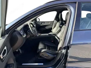 Volvo XC60 B4 Mild-Hybrid Diesel R-Design Bild 5