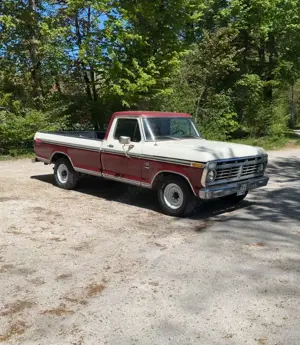 Ford F 250 Camper Special