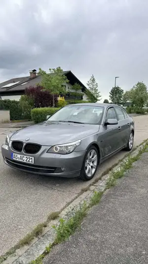 BMW 525 PDC/Temp/SHZ/Carplay