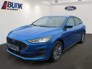 Ford Focus Titanium 1.0L / Fahrassistenz-System / LED