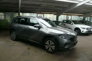 Mercedes-Benz EQB 300