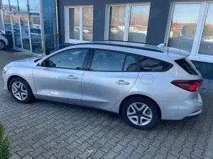 Ford Focus Kombi 125Ps Klima/FSH/SHZ/Tempo/LED Bild 4