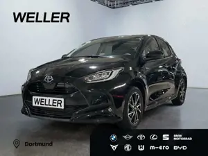 Toyota Yaris Hybrid 1.5 Team D *LED*SHZ*CAM*SmartKey*ACC*