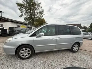 Peugeot 807 Bild 2