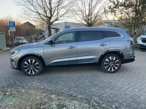 Renault Espace Techno E-Tech Hybrid *7-Sitzer* Bild 2