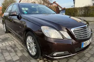 Mercedes-Benz 350 CGI Bild 2