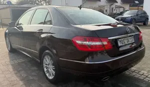 Mercedes-Benz 350 CGI Bild 4
