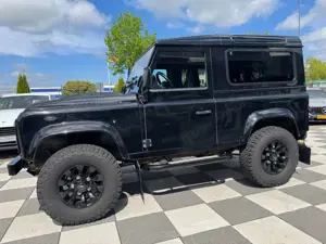 Land Rover Defender 90 +LED+Kamera+NAVI+CarPlay Bild 4