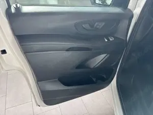 Mercedes-Benz Vito 114 CDI Kasten Extralang DAB+KAMERA+AUT Bild 5