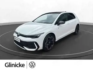 Volkswagen Golf VIII R-Line 1,5 eTSI DSG | IQ. | Standheiz.