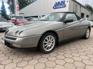 Alfa Romeo Spider 916 2.0 16V T.Spark Pininfarina HU 05/27