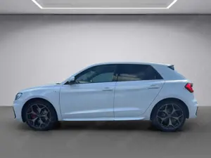 Audi A1 Sportback 35 1.5 TFSI S-tronic S line LED Bild 3