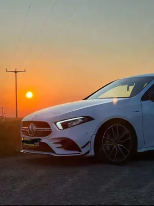 Mercedes-Benz A 35 AMG 4Matic Speedshift DCT 7G