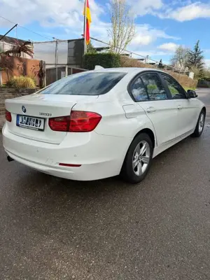 BMW 320 320i Bild 3