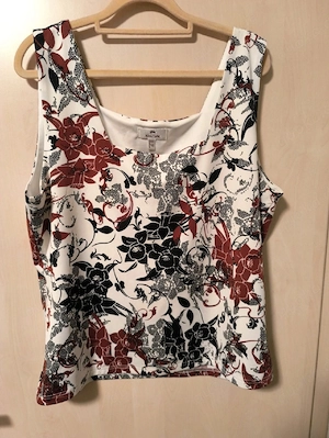 Blumentop   Sommertop mit floralem Muster   Größe 48