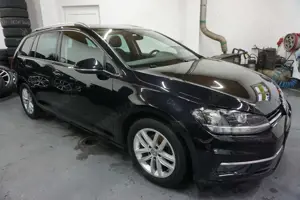 Volkswagen Golf Variant 1.6TDI,Abstandstempomat,Massage,Alcantara,Ahk,