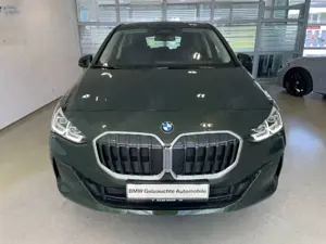 BMW 220 Active Tourer i  SR17'' AHK DA+ Komf AdLED ParkAss Bild 2