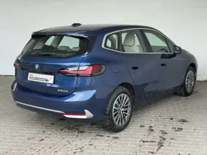 BMW 220 Bild 5