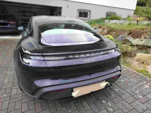 Porsche Taycan Taycan Base Bild 2
