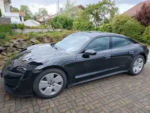 Porsche Taycan Taycan Base