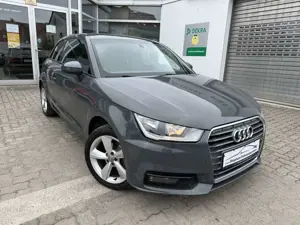 Audi A1 design TDI mit Klima/Alus/Allwetter/PDC/ZV/EFH/