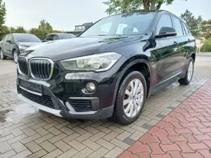 BMW X1 X1 sDrive18d Sport Line Panaroma Schiebedach Klima
