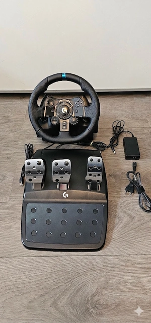 Logitech G923Lenkrad & Pedale für PS4 PS5 PC ***Top Zustand***