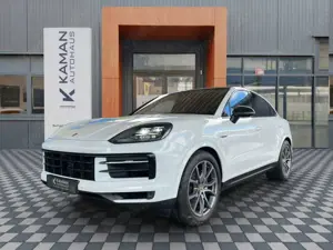 Porsche Cayenne Coupe E-Hyb.Hinterachs · PDCC· ACC · 360