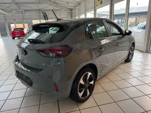 Opel Corsa F e Edition Navi über Handy+LED Bild 2