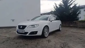 SEAT Exeo