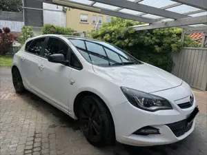Opel Astra Color Edition