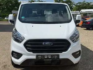 Ford Tourneo Custom Bild 2