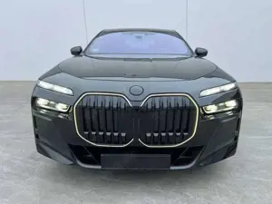 BMW 740